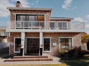 Makulu Beach House
